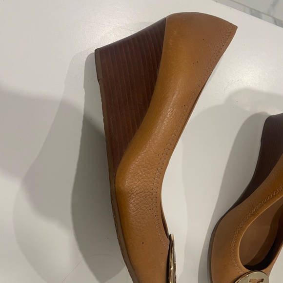Tory birch shoes - Picture 3 of 5